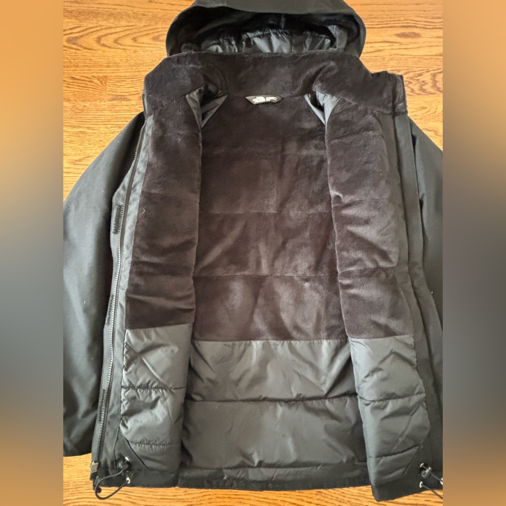 The North Face winter jacket - Picture 9 of 14